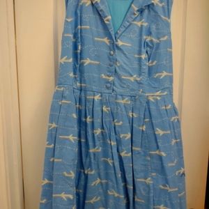 Modcloth Size 28 Planes Dress